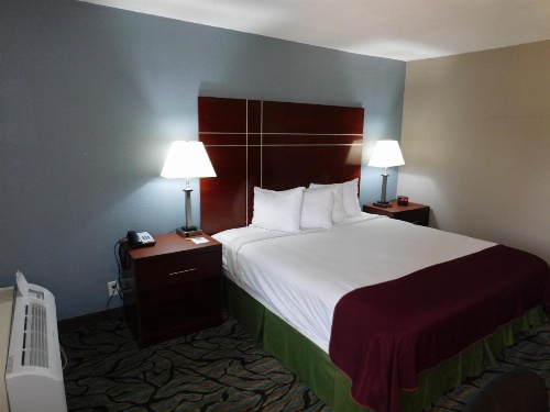 Days Inn by Wyndham Des Moines-West Clive image 13