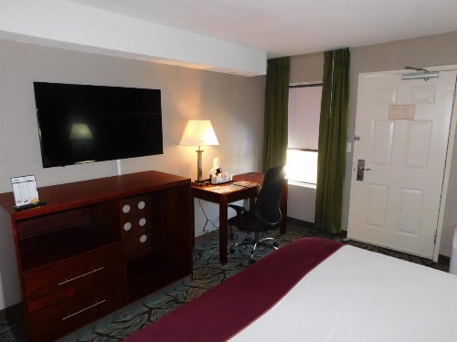 Days Inn by Wyndham Des Moines-West Clive image 14