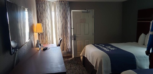 Days Inn by Wyndham Des Moines-West Clive image 17
