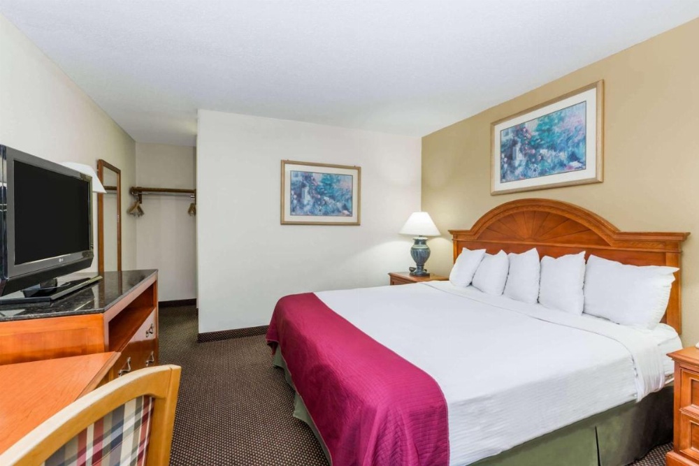 Days Inn by Wyndham Des Moines-West Clive Image 33