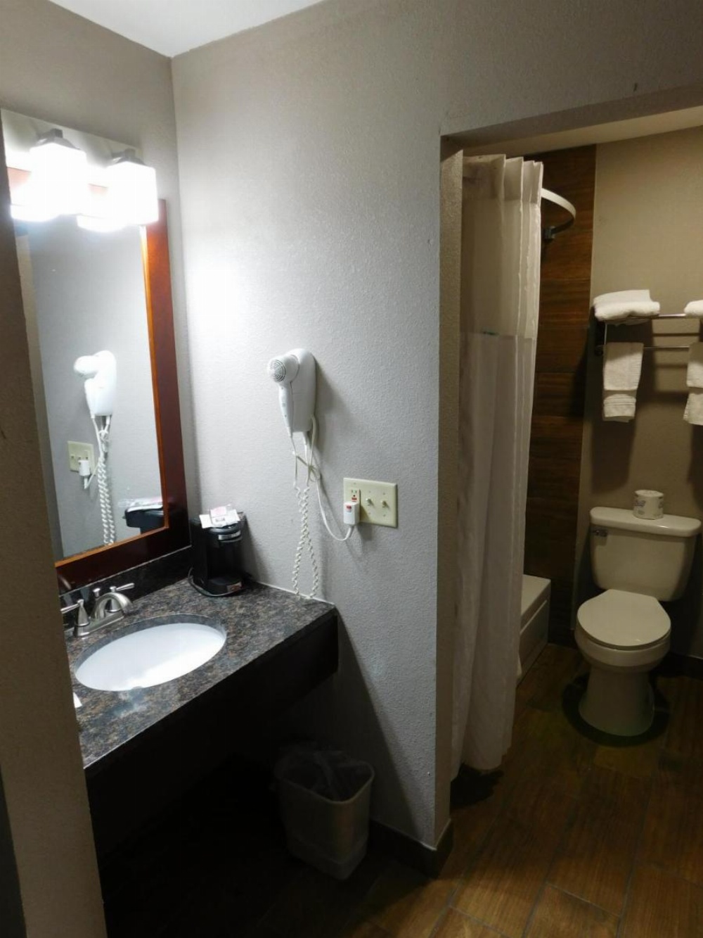 Days Inn by Wyndham Des Moines-West Clive Image 7